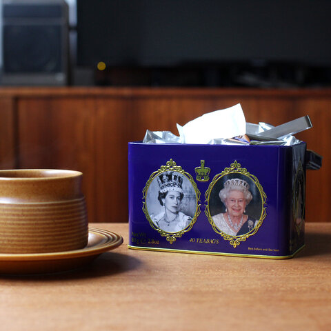 NEW ENGLISH TEA｜クイーン エリザベス2世 イングリッシュブレックファースト ティー缶/紅茶