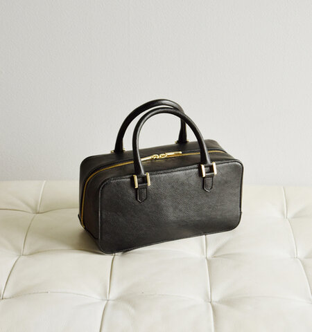 POMTATA|カウレザー ボックスシェイプ型 ハンドバッグ “RONE HANDBAG” rone-handbag
