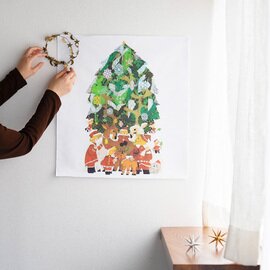 nunocoto|クリスマスツリータペストリー:福田利之(ミニ)【B】サンタクロースの家族