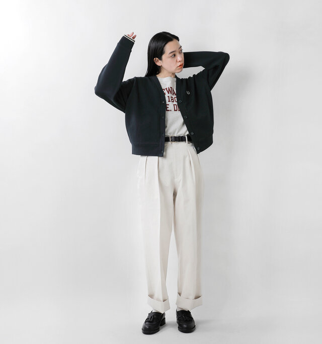 model saku:163cm / 43kg
color : navy / size : 10