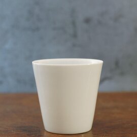 倉敷意匠×トモタケ｜エッグシェル（極薄白磁）のカップとコースター