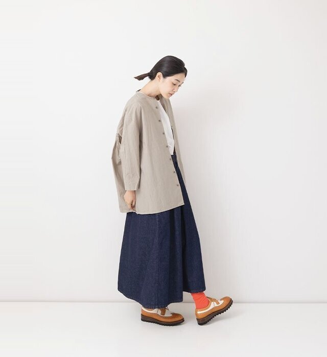 color : KHAKI BEIGE , model : 162cm