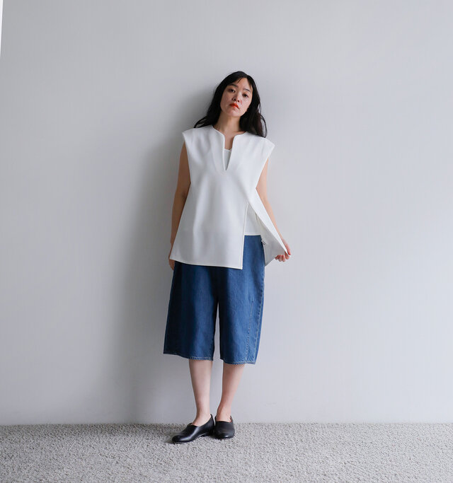 model saku:163cm / 43kg
color : white / size : F