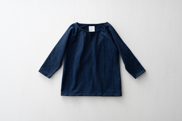 パン屋のTシャツ わざわざオリジナル 新色のネイビーが仲間入り!
いつの時代も常に中心にある色。硫化鉄媒染染めなので、じっくりと色落ちしていきます。ネイビーは経年変化の王道って感じですね!