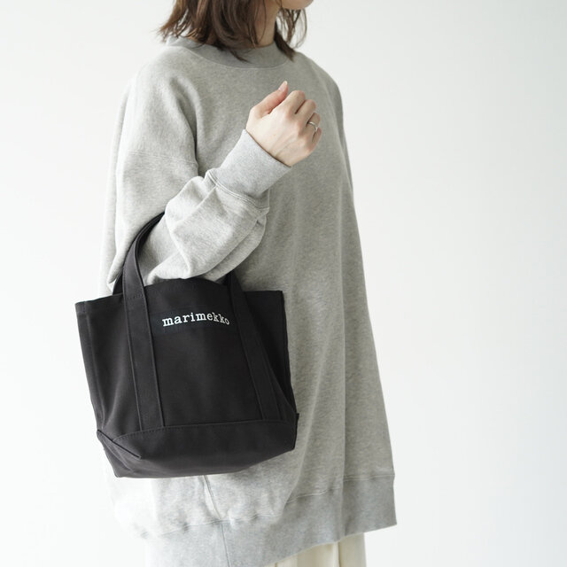 Marimekko 日本限定 キャンバス トートバッグ Seidi セイディ 鞄 2 マリメッコ Crouka クローカ キナリノモール Marimekko 日本限定 キャンバス トートバッグ Seidi セイディ 鞄 2 マリメッコ Crouka クローカ キナリノモール