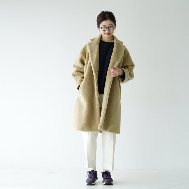 モデル:166cm / 47kg
color : ウェットロープ(WR) / size : WM(レディースS〜M)