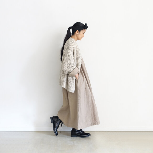 Model 158cm、Beige 着用