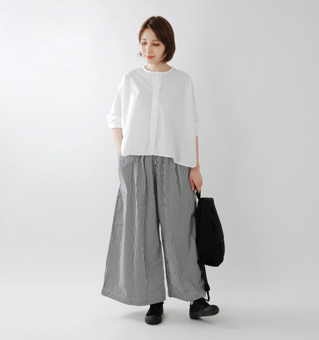 model yama:167cm / 49kg
color : white / size : F