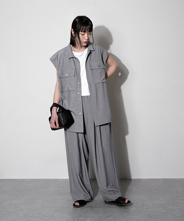 身長:165cm / カラー:908 チャコール / サイズ:3