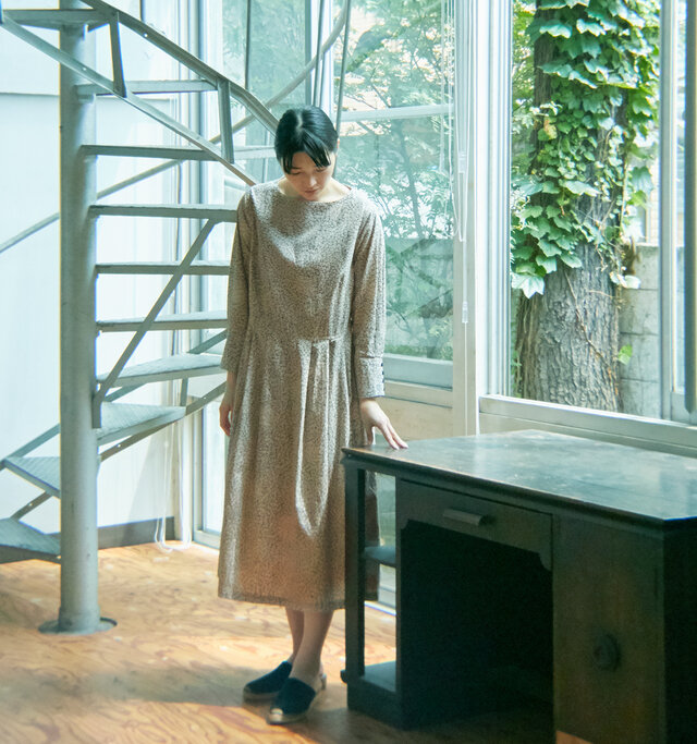 モデル165cm 着用サイズ:0(BEIGE)