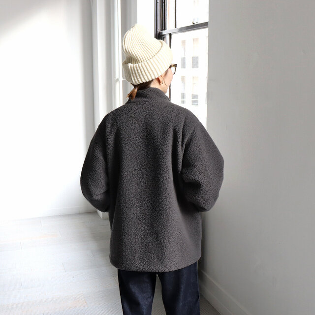 ■チャコール(身長160cm、着用サイズXS)