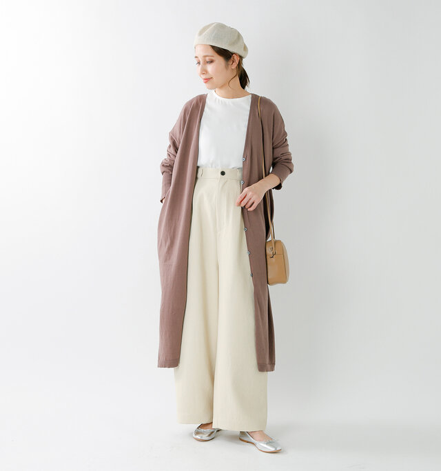 model yama:167cm / 49kg
color : kinari / size : F