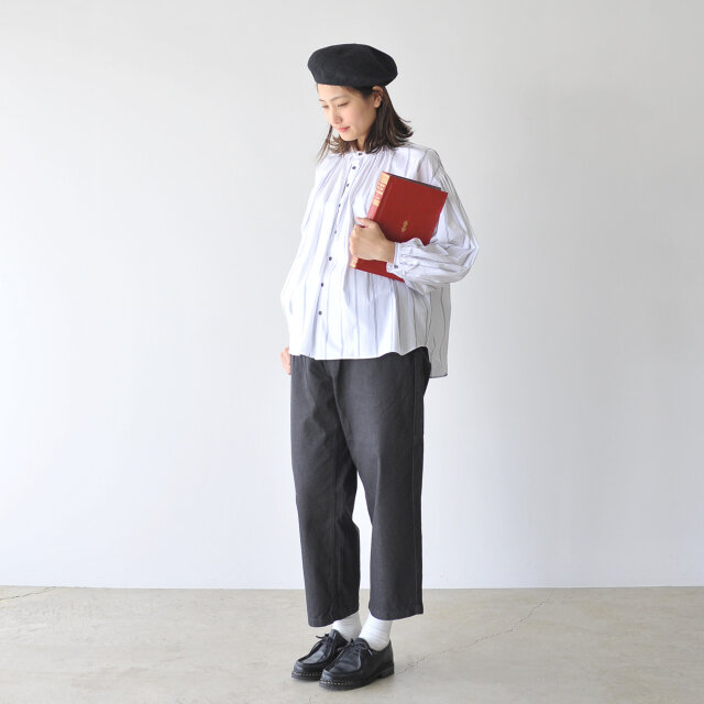 モデル:170cm / 54kg
color : white×black / size : 0(free)