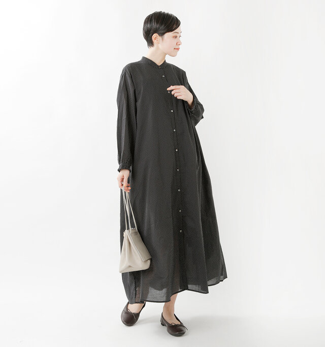 model saku:163cm / 43kg
color : black / size : F