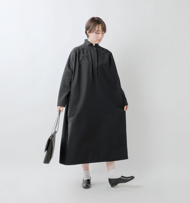 model asuka：160cm / 48kg 
color : black / size : 38