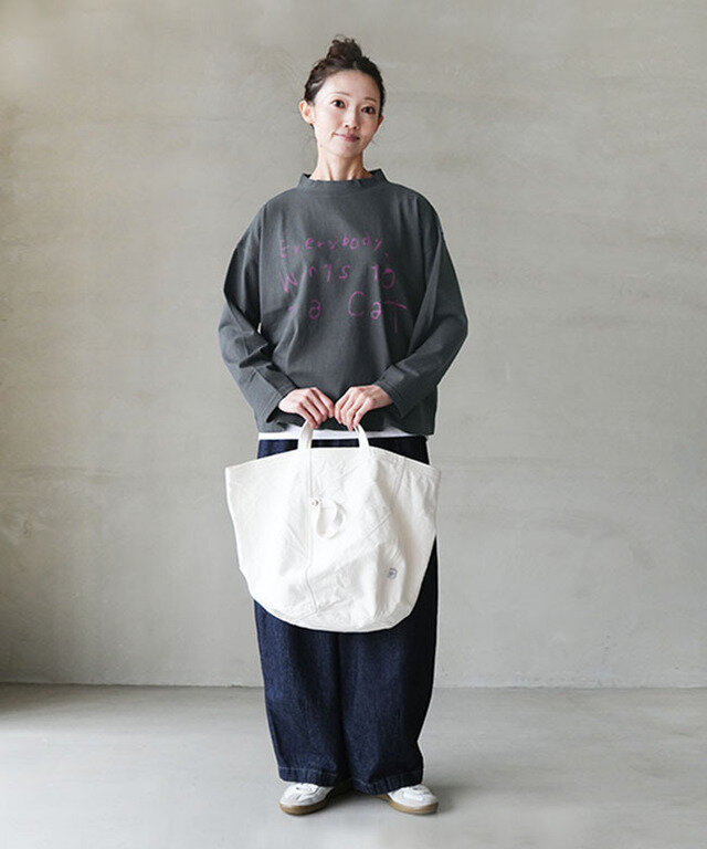 身長:164cm / カラー:88 CHARCOAL/着用サイズ:F