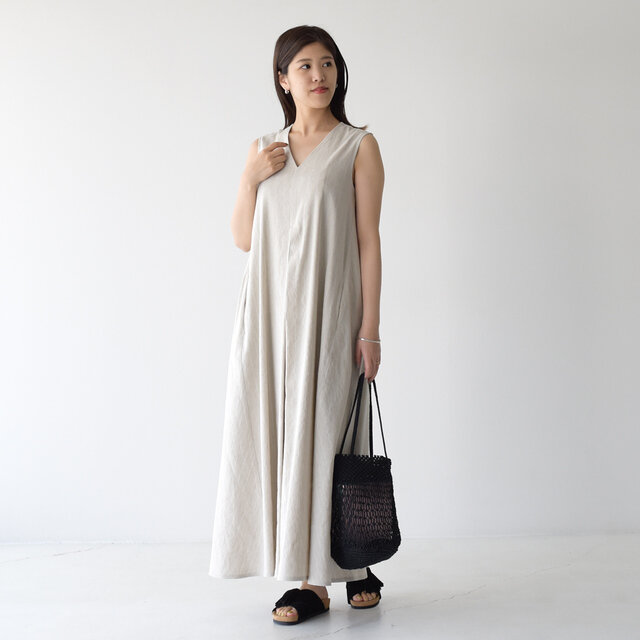 モデル: 157cm / 47kg
color:black / size:23.0cm