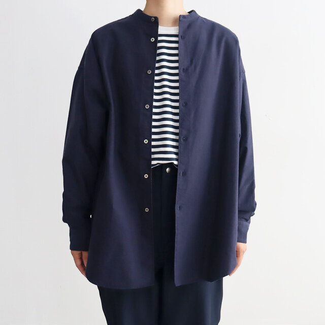 ■ネイビー(身長166cm、着用サイズF)