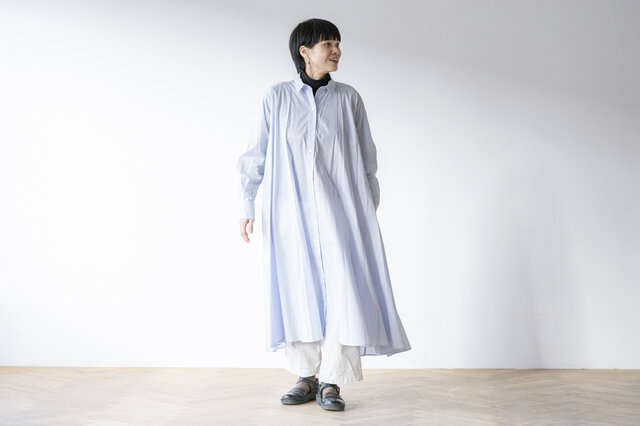 アイスブルー着用、モデル身長:158cm