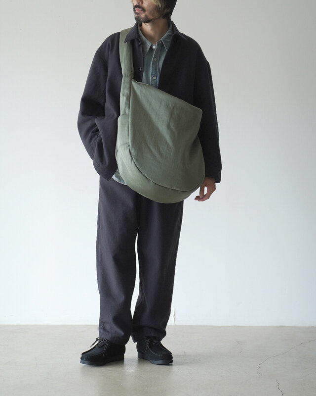 Model 173cm
着用アイテム - OLIVE