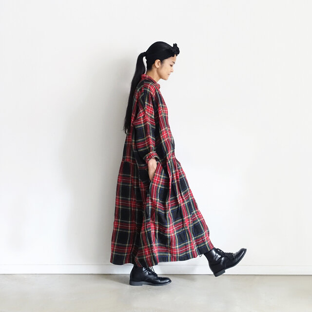 Model 158cm、Red 着用