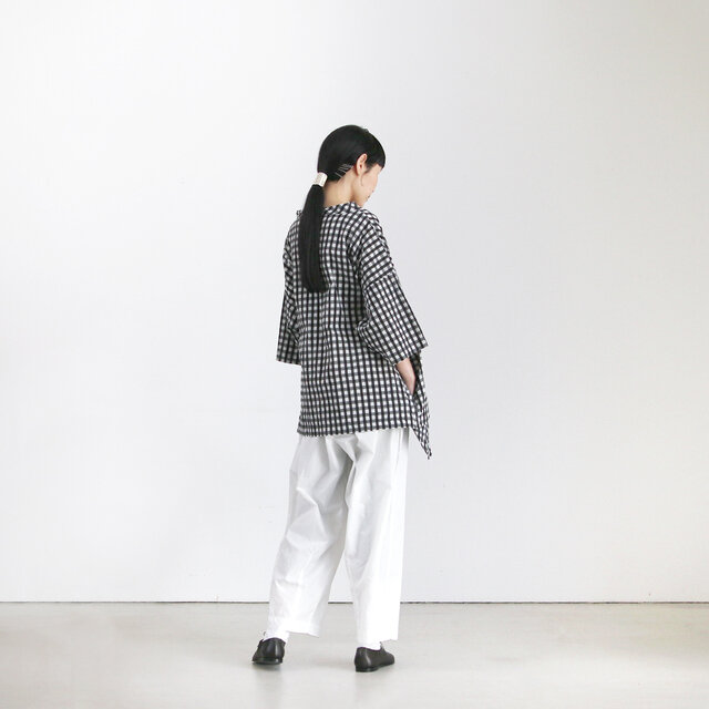 モデル|身長165cm、着用カラー A CHECK