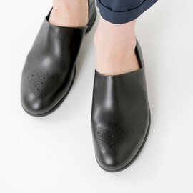 chausser｜TRAVEL SHOES メダリオンレザーパンプス tr-010-tr