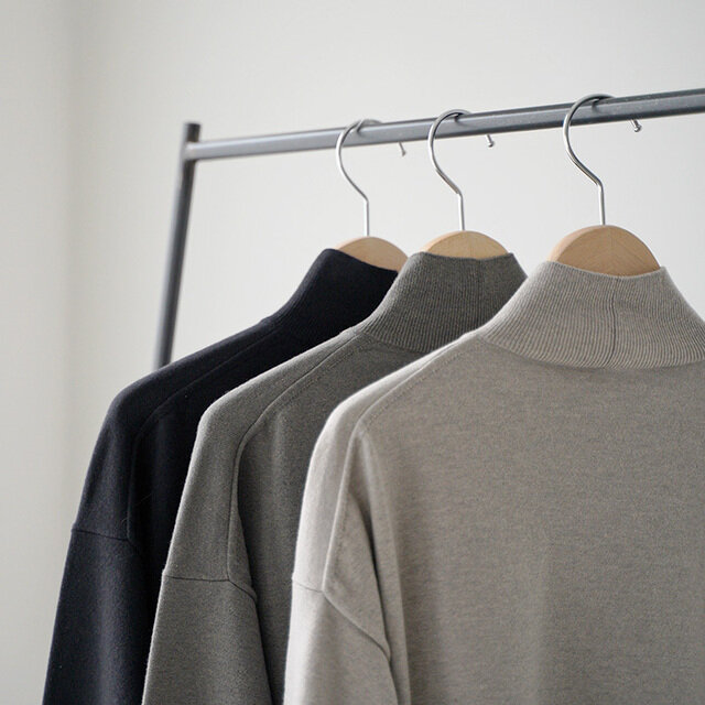 手前からgrege、otter gray、sumi