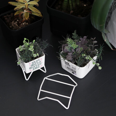 HERE｜Plant Pot w/stand