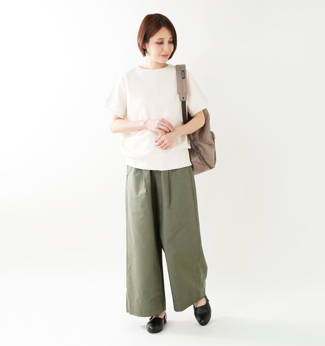 model yama:167cm / 49kg
color : black / size : 24.0