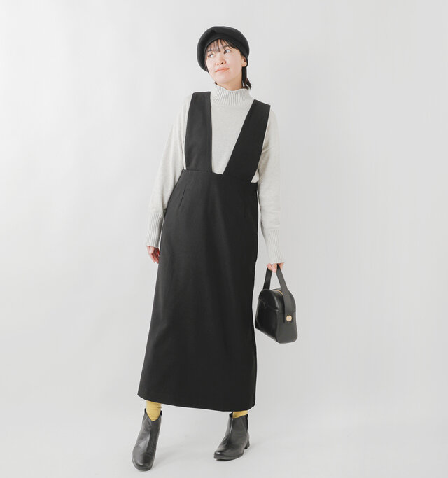 model saku：163cm / 43kg 
color : black / size : M