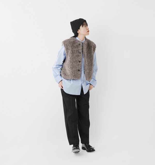 color : black / size : M