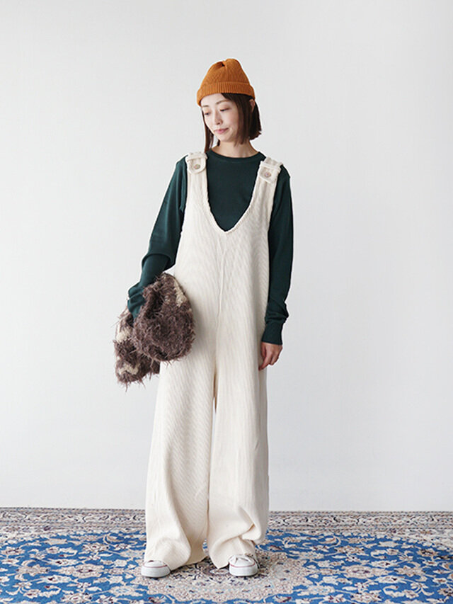 【タカダ】162cm
普段着用サイズ:トップス S / ボトムス S / シューズ 23.0cm