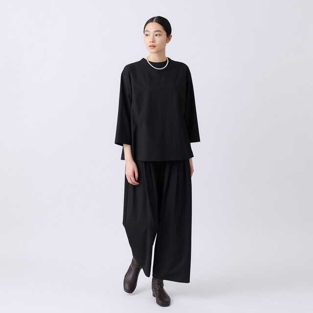 model:168cm color:クロ