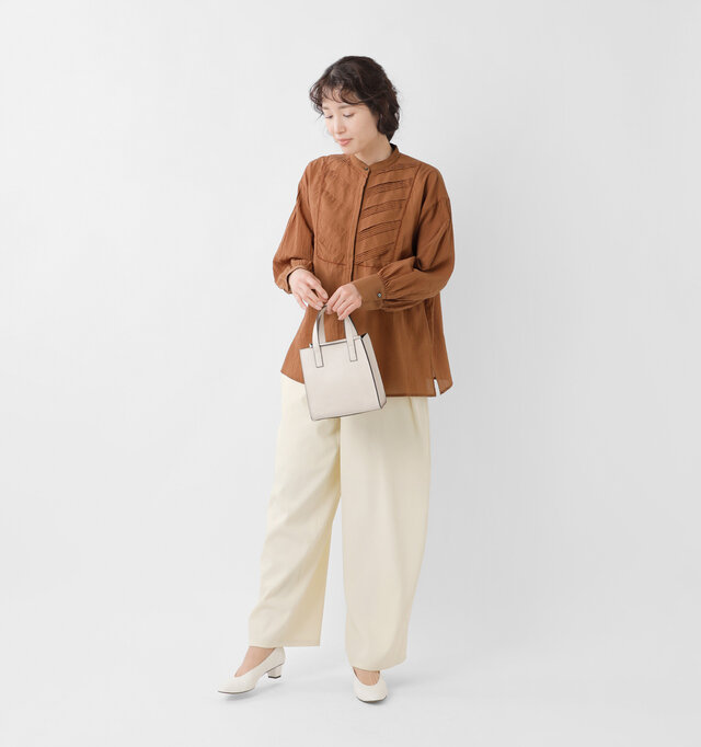 model mizuki：168cm / 50kg 
color : brown / size : F