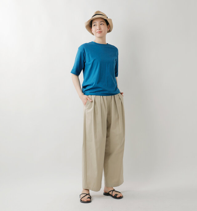 model mizuki：168cm / 50kg 
color : turquoise / size : 38