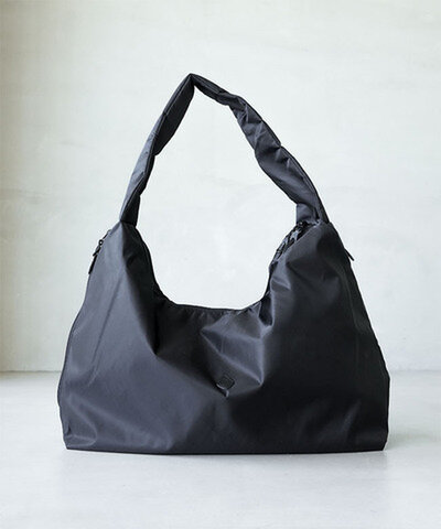 CLEDRAN|CLEDRAN |FORI SIDE ZIP POCKET SHOULDER リサイクルナイロン 大容量ショルダーバッグ 大きめ 通勤 通学 旅行 ブラック 黒 cl4029