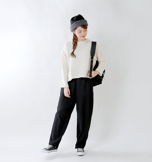 model kanae:167cm / 48kg
color : black / size : one