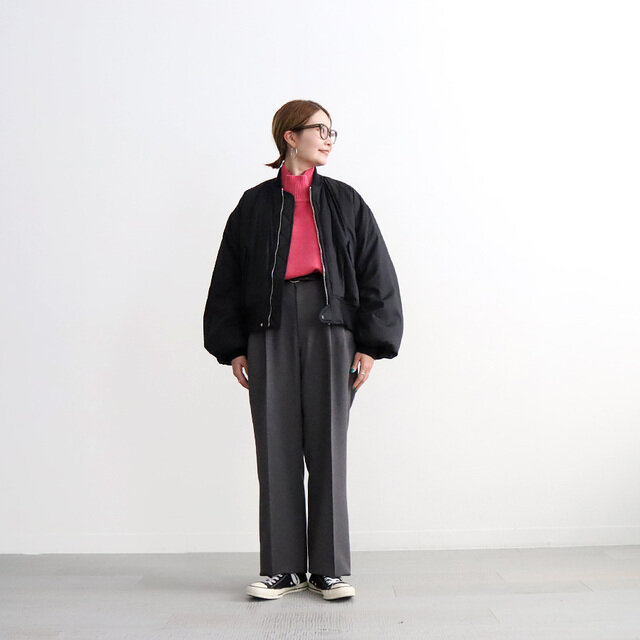 ■ブラック(身長160cm、着用サイズ00)