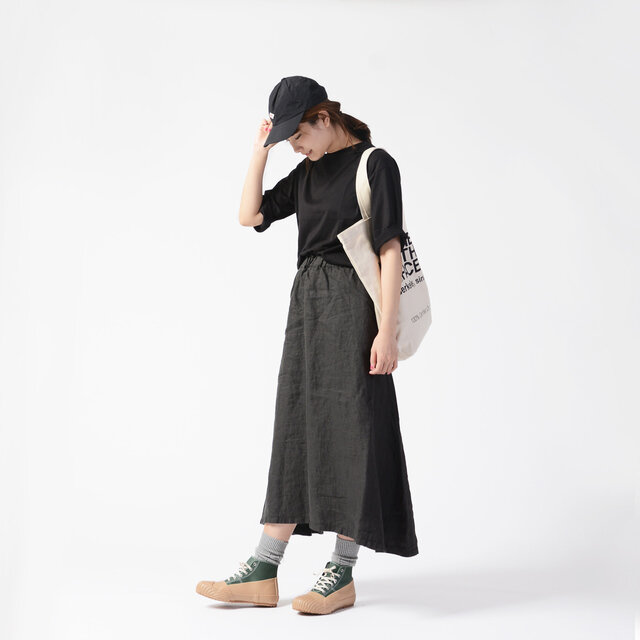 モデル:170cm 着用サイズ : 23.0cm