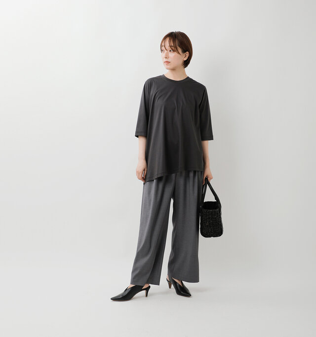 model asuka:160cm / 48kg
color : dark gray / size : 2