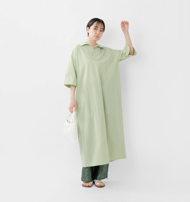 model saku：163cm / 43kg 
color : green / size : F
