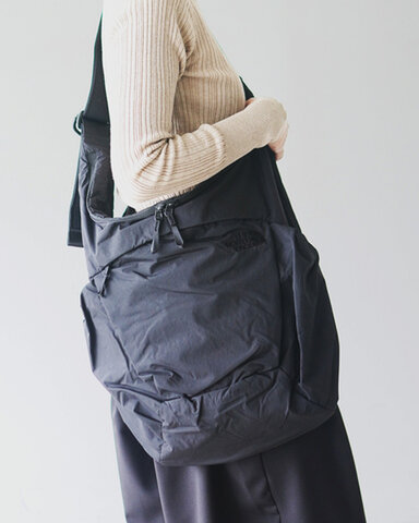 THE NORTH FACE|フィーカスショルダー バッグ 鞄 Ficus Shoulder NMW72650 ノースフェイス