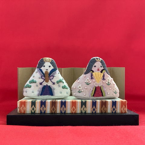 クロヤギシロヤギ|刺繍ぐるみのキット"おひなさま"