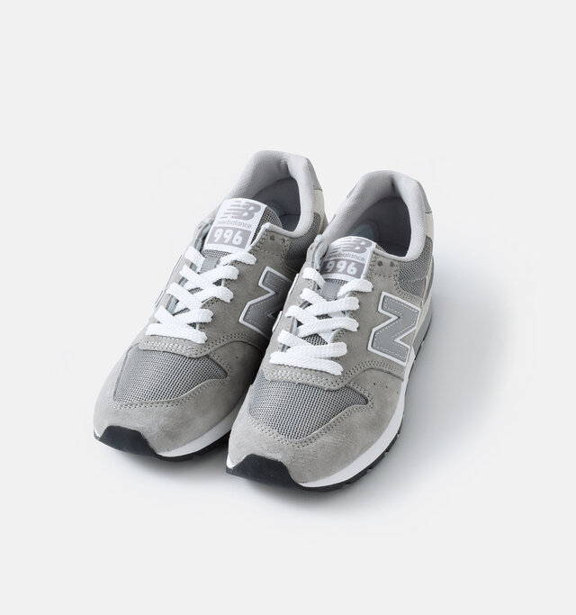 color : gray