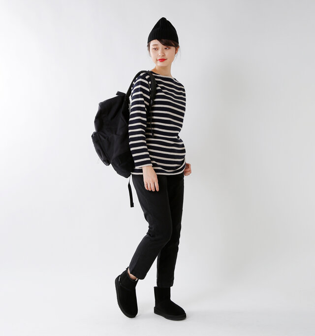 model kanae:167cm / 48kg
color : navy×sable / size : T3