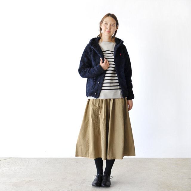 モデル:164cm / 46kg
color : navy / size : 14(Women's M)