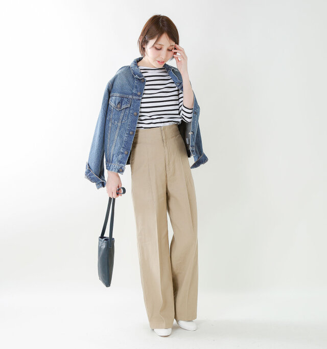 model yama:167cm / 49kg
color : white × black / size : 0