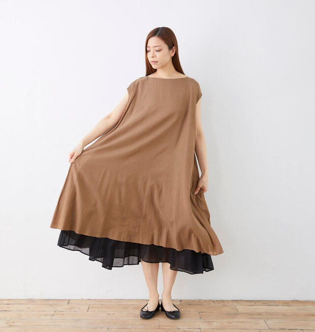 モデル168cm 着用カラー:ベージュ×クロ