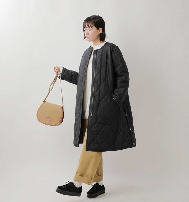 model saku：163cm / 43kg 
color : black×black / size : 36